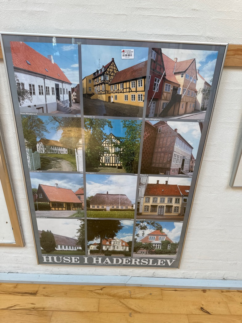 Plakat med HUSE I HADERSLEV